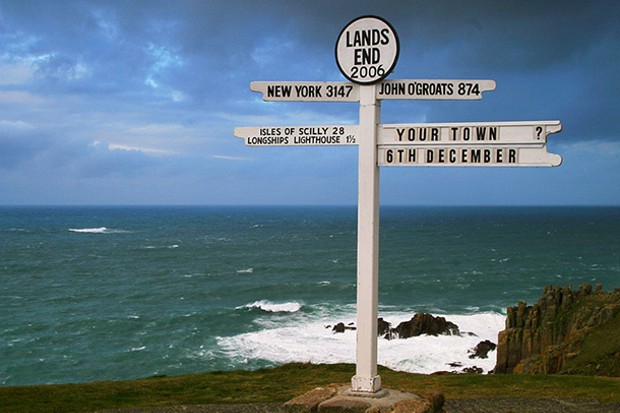 LOCAL MAN WALKS THE LENGTH OF THE COUNTRY FOR MOUNTBATTEN HOSPICE