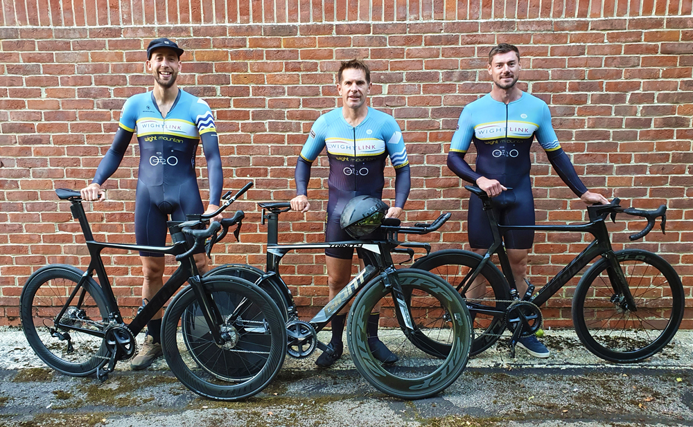 ISLAND TRIO TAKE ON UK’S BEST IN MEMORIAL EVENT – AND SECURE GOOD RESULTS