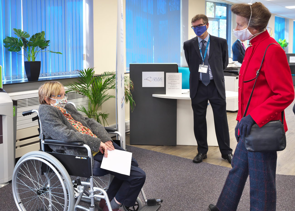 ROYAL VISITOR SHOWN NEW WAYS OF TALKING TO CITIZENS ADVICE ISLE OF WIGHT