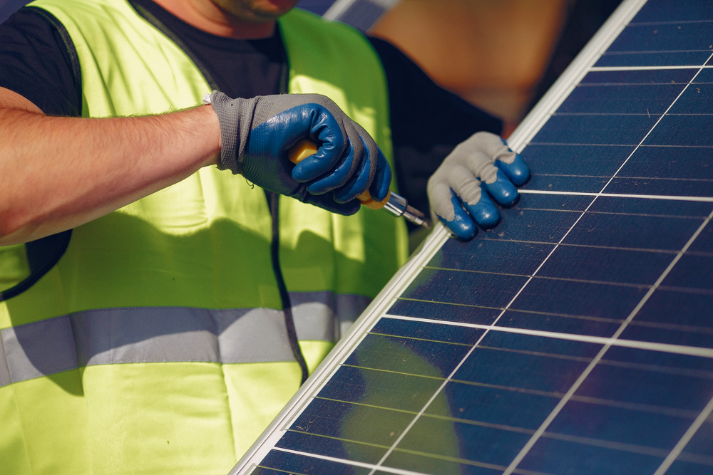 GREEN ISLAND GRANT BRINGS £500,000 TO WARM UP HOUSEHOLDS