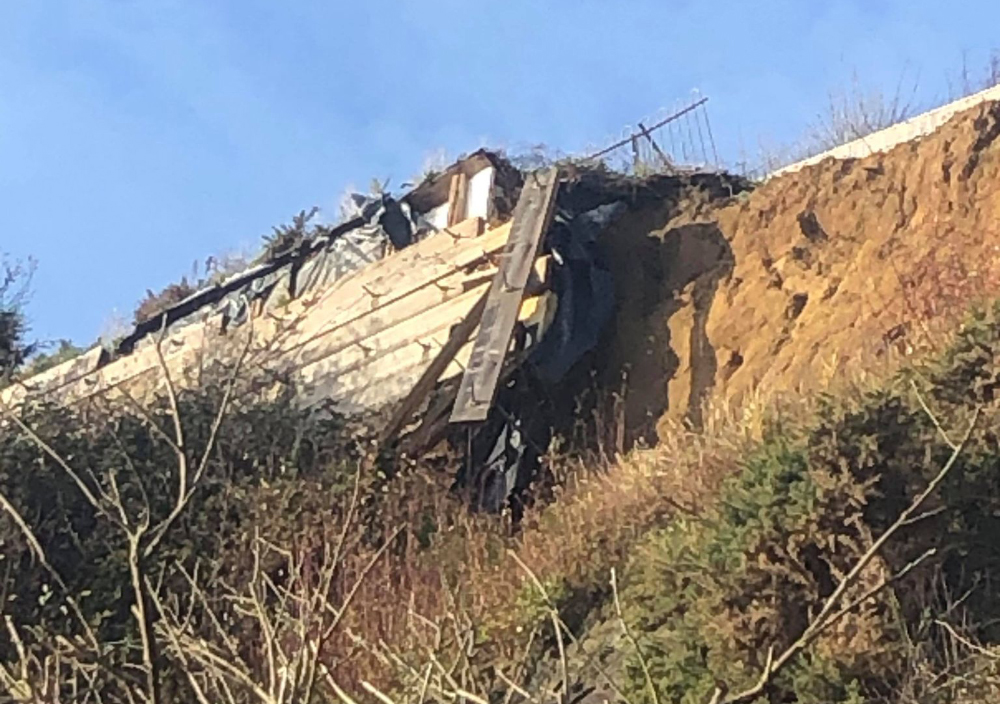 COUNCILLOR WARNS OF CLIFF FALL DANGER ON SANDOWN TO SHANKLIN REVETMENT
