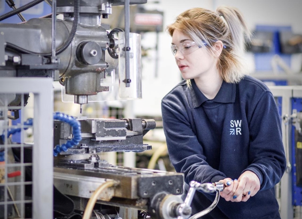NEW OPPORTUNITIES TO GET ON THE RIGHT TRACK WITH A CAREER IN THE RAILWAY