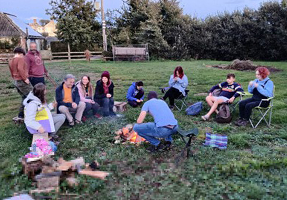 AUTUMNAL CAMPFIRE GIVES SOUTH WIGHTS YOUTHS ENJOYMENT AND FUN