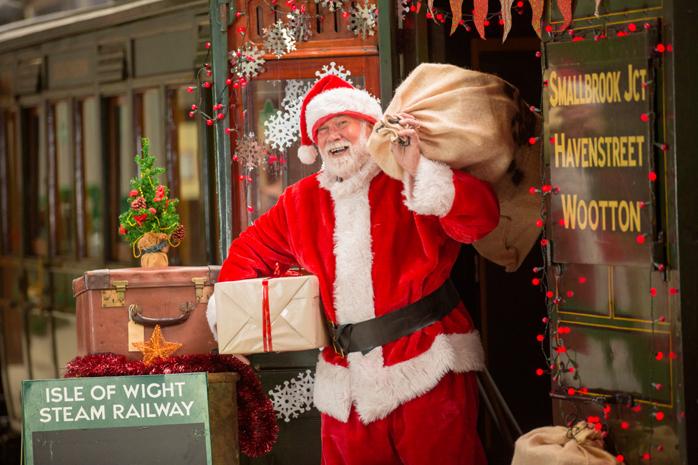 SAFETY FIRST AS SANTA STEAMS INTO HAVENSTREET