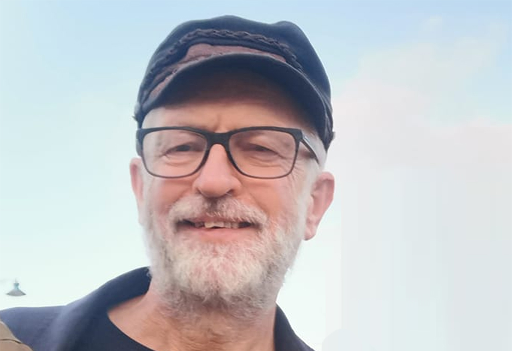 JEREMY CORBYN ESCAPES MEDIA ATTENTION WITH WEEKEND ON THE ISLE OF WIGHT