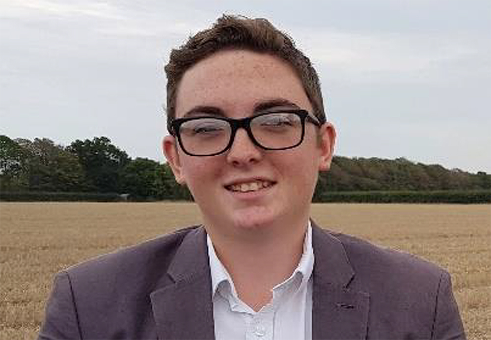 EAST COWES TOWN COUNCIL WELCOMES THEIR YOUNGEST COUNCILLOR
