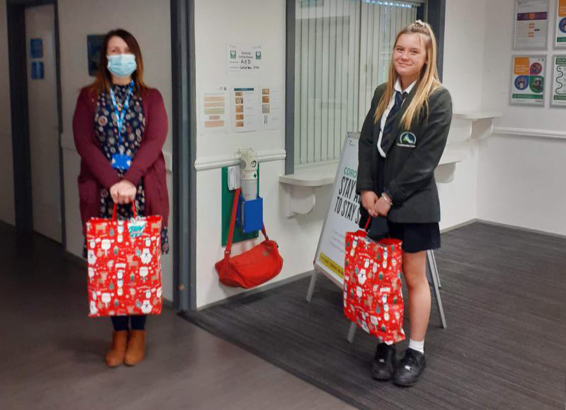 106 CARDS AND GIFTS DELIVERED TO THE ELDERLY AS PART OF MACIE’S MISSION THIS CHRISTMAS