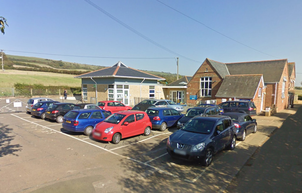 2 YEAR GROUPS AFFECTED BY DOUBLE POSITIVE CASE AT ARRETON PRIMARY