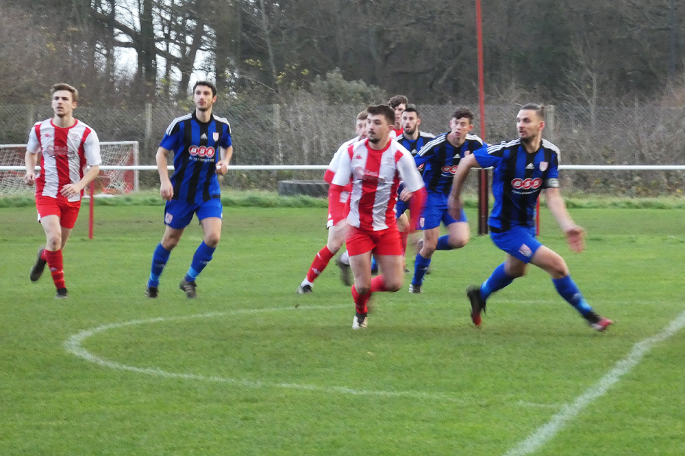 VICS HAMMERED IN A HAILSTORM BY VISITNG VERWOOD TOWN