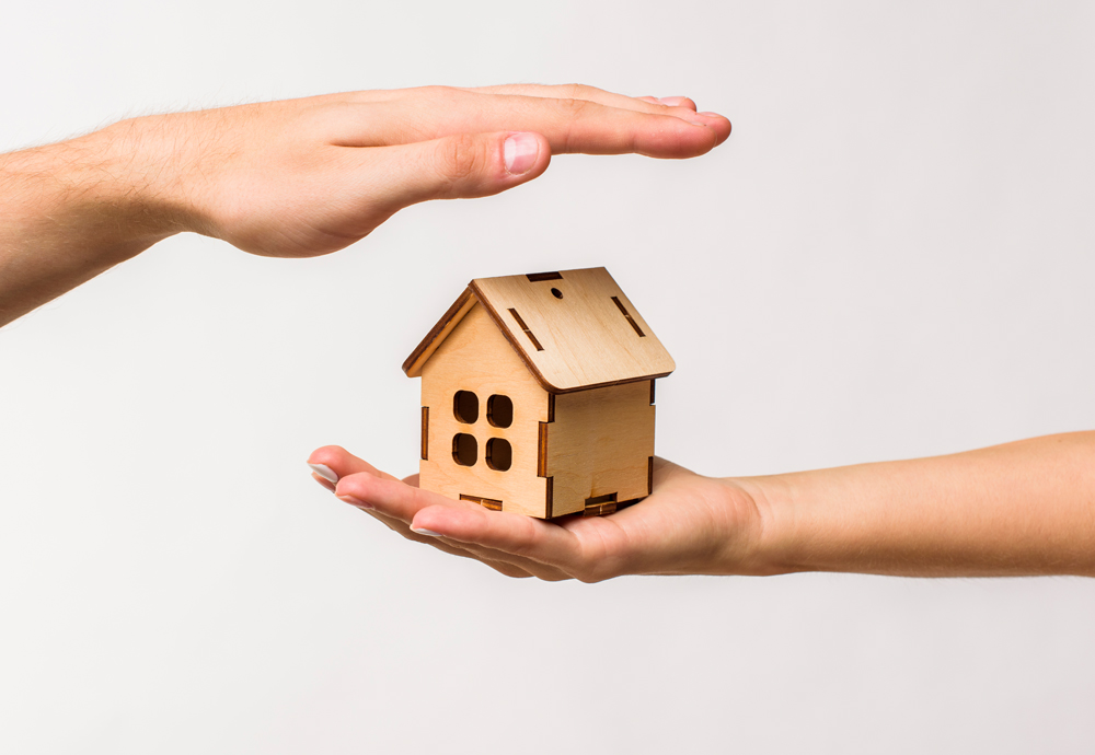 INSULATE TO SAVE MONEY AND THE PLANET SAYS THE FOOTPRINT TRUST AS NEW GRANTS LAUNCHED