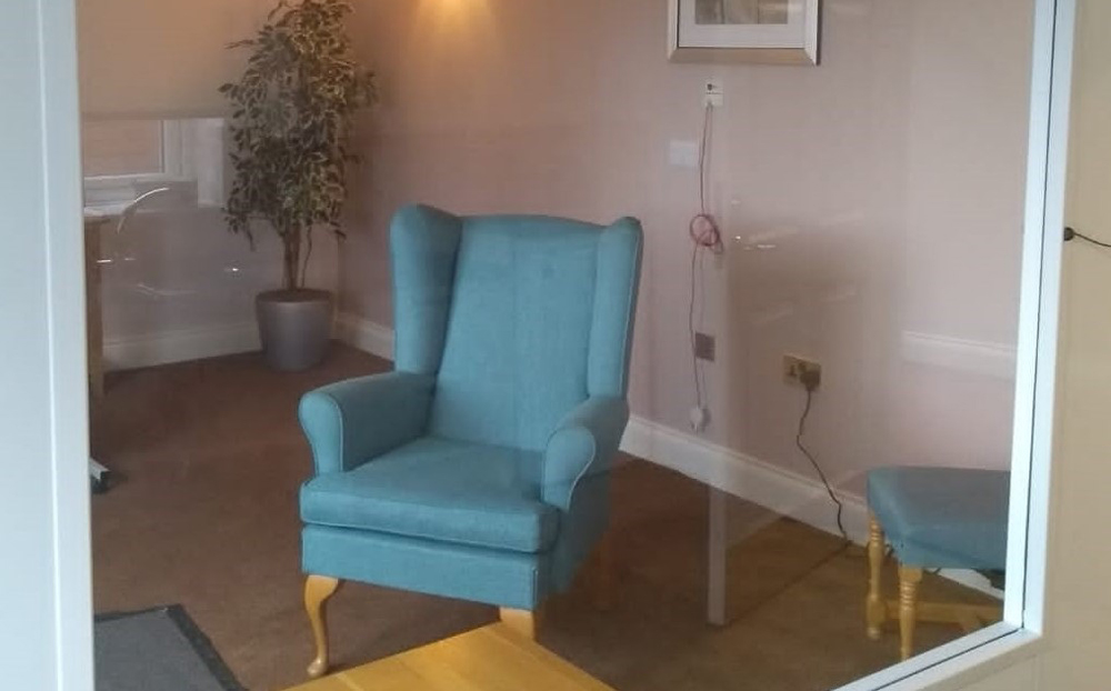 RESIDENTS AND RELATIVES CONTINUE TO STAY CONNECTED AT ORCHARD HOUSE DURING COLDER MONTHS