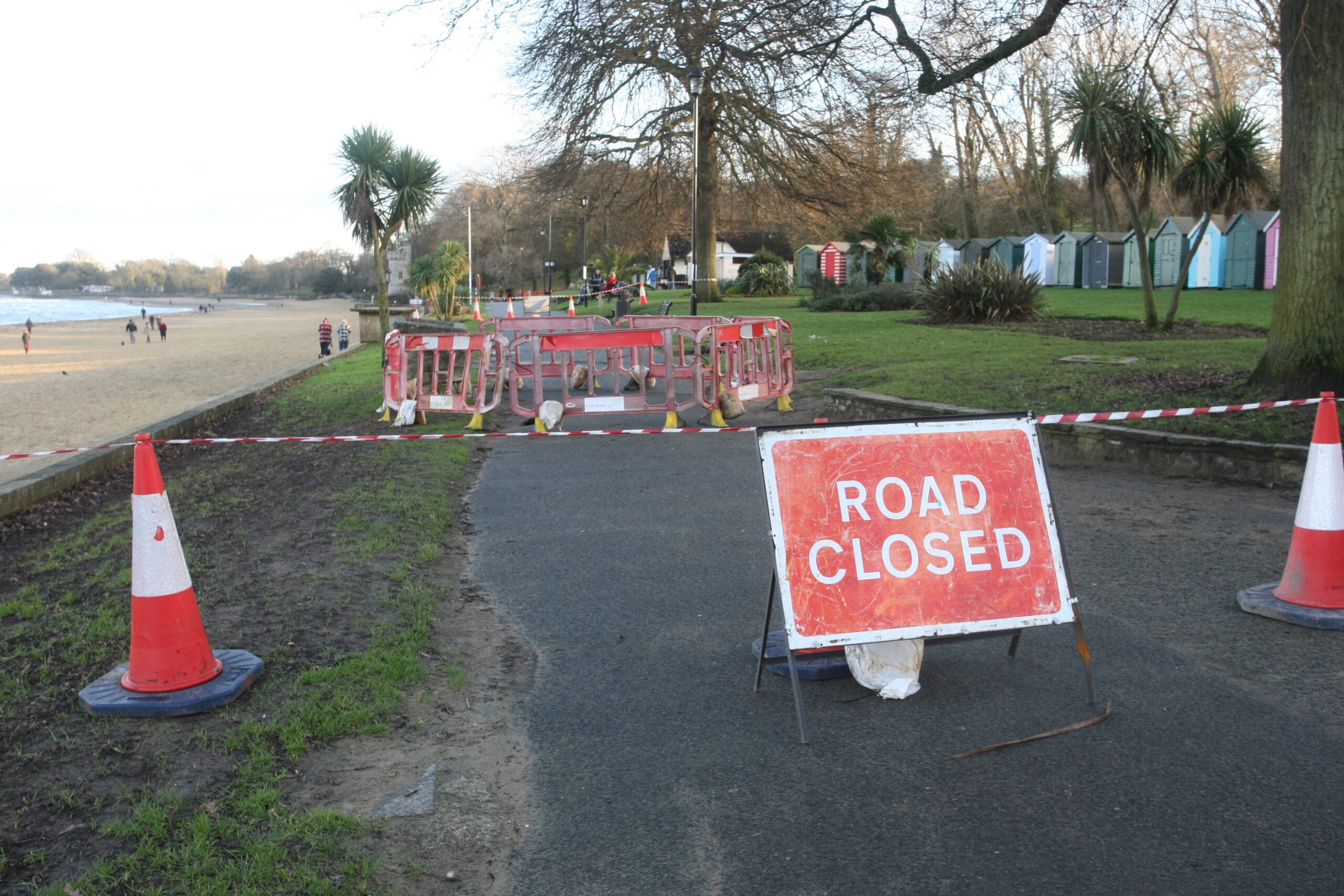 10FT SINK HOLE APPEARS ON POPULAR SEAFRONT PATH