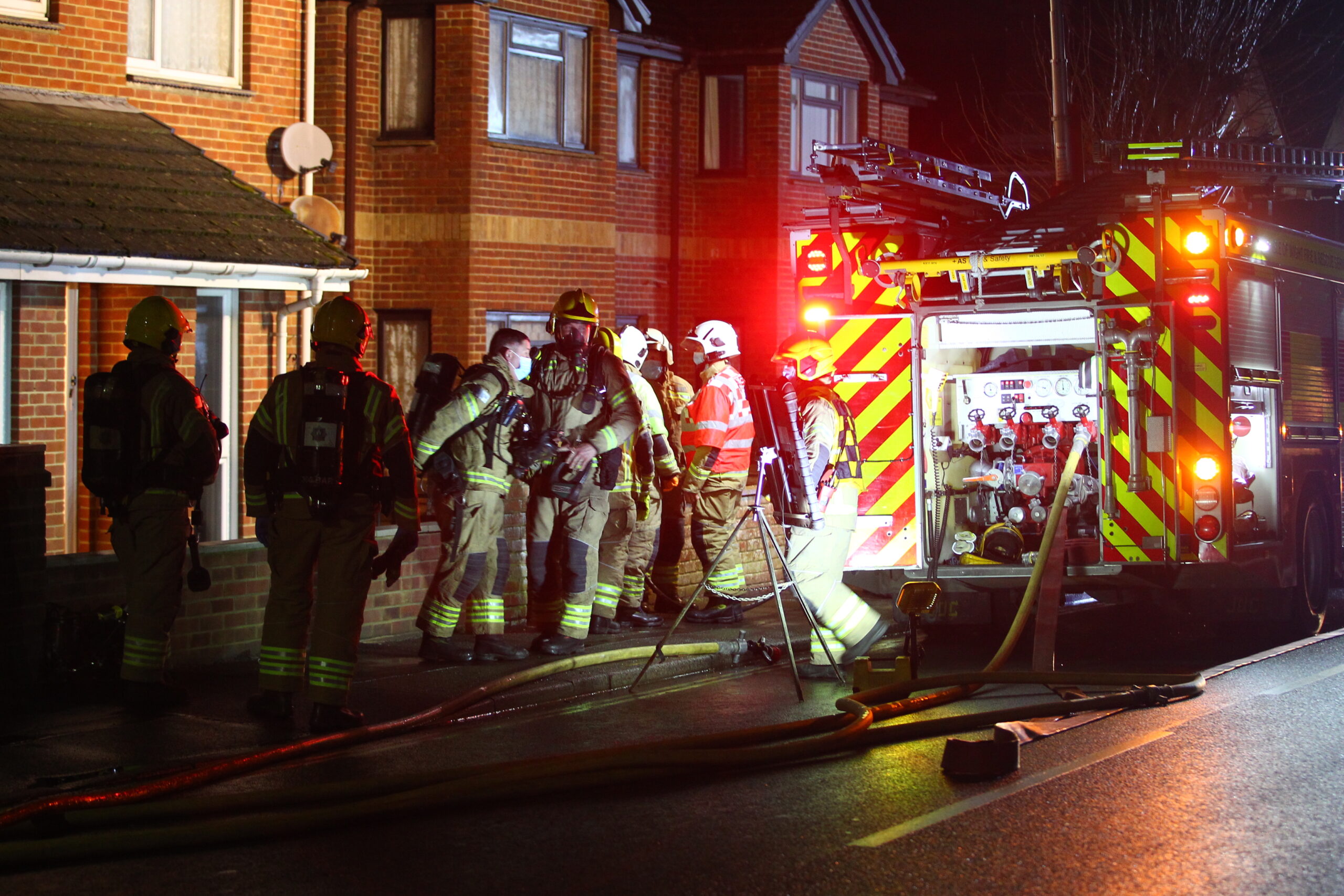 FIREFIGHTERS RESPOND TO ‘MINI EXPLOSION’ AT SHANKLIN PROPERTY