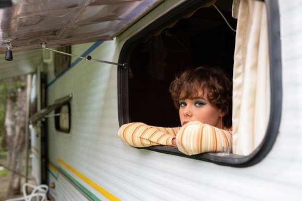 FACTORS TO CONSIDER WHEN TRAVELLING WITH A CAMPERVAN