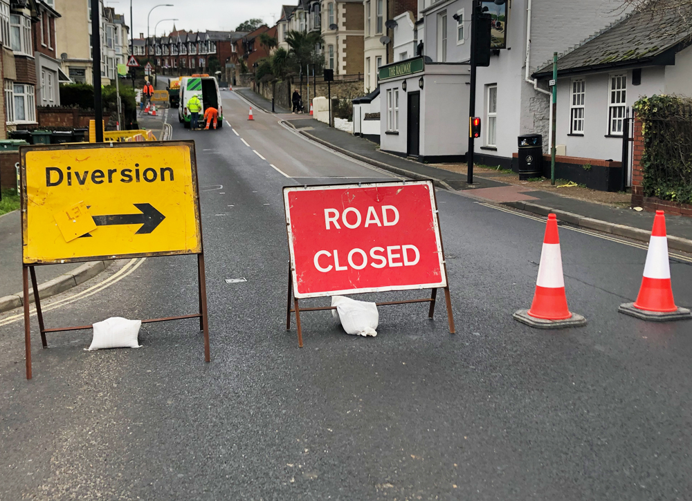 TRAFFIC CONFUSION IN RYDE AS SMALLBROOK DIVERSION ROUTE IS CLOSED