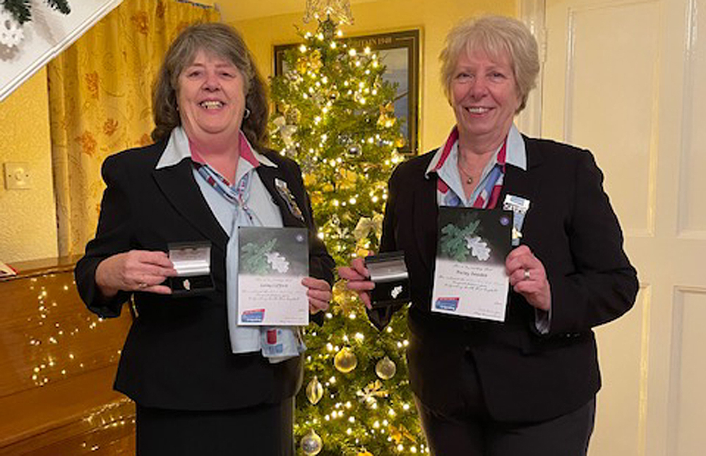 VOLUNTEER AWARDS FOR ISLE OF WIGHT GIRLGUIDING LEADERS