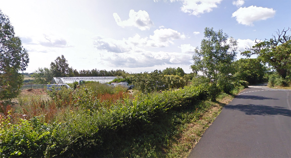 FORMER GARDEN CENTRE TO MAKE WAY FOR 4-BED HOUSES AT BULLEN