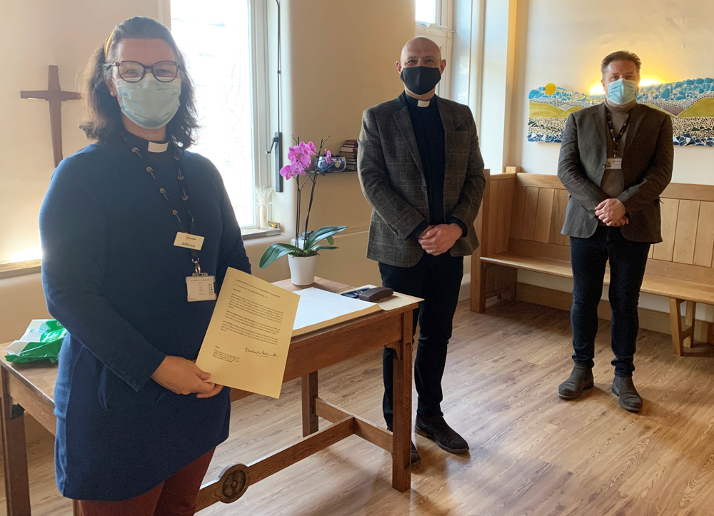 NEW CHAPLAIN LICENSED AT MOUNTBATTEN HOSPICE