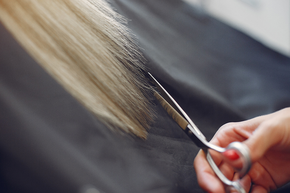 HAIRDRESSERS WON’T OPEN FOR AT LEAST ANOTHER 7 WEEKS