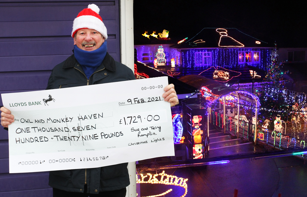 MAGICAL! LONG LANE CHRISTMAS LIGHTS RAISE £3,500 FOR CHARITY IN 2020