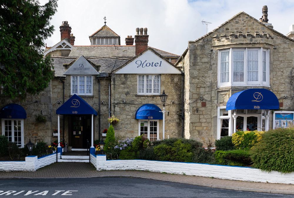 SHANKLIN HOTEL CHAIN EXPERIENCING BUMPER BOOKINGS IN STAYCATION BOOM