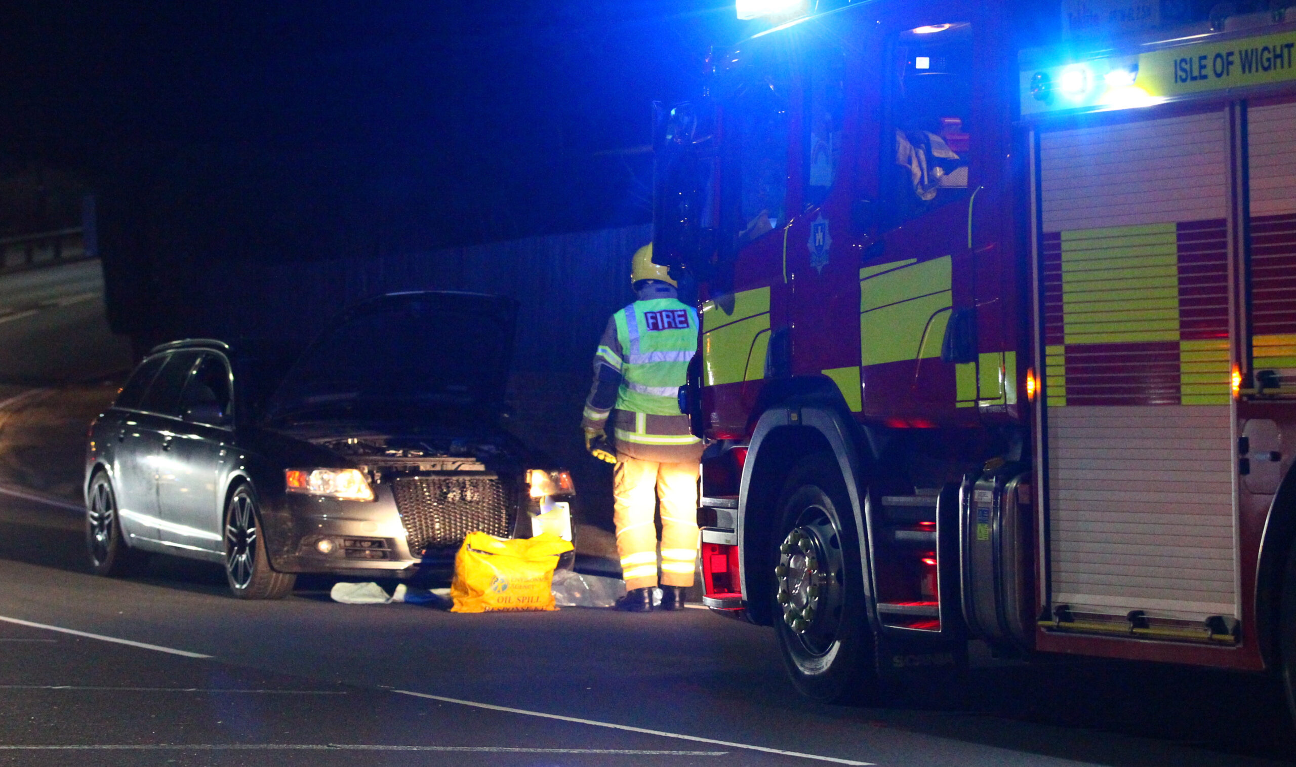 FIREFIGHTERS CALLED TO DIESEL SPILL IN WOOTTON