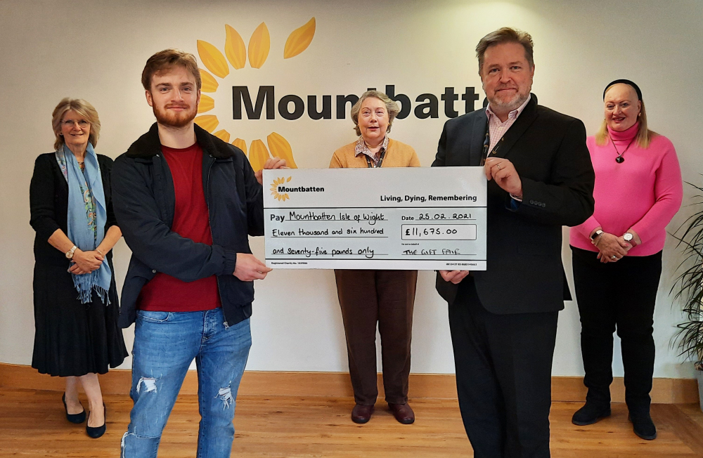 VIRTUAL GIFT FAIR RAISES £11,675 FOR MOUNTBATTEN