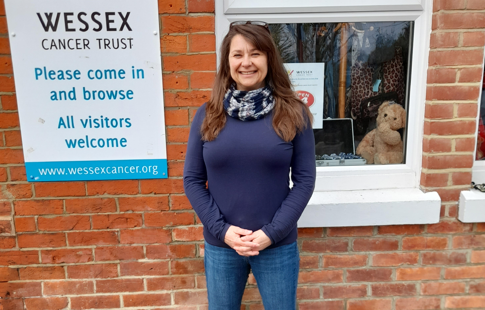 KIM’S HEAD SHAVE AIMS TO RAISE £2,000 FOR WESSEX CANCER TRUST