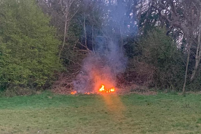 FIREFIGHTERS TACKLE SMALL FIRE IN THE OPEN AT SIBDEN COPSE
