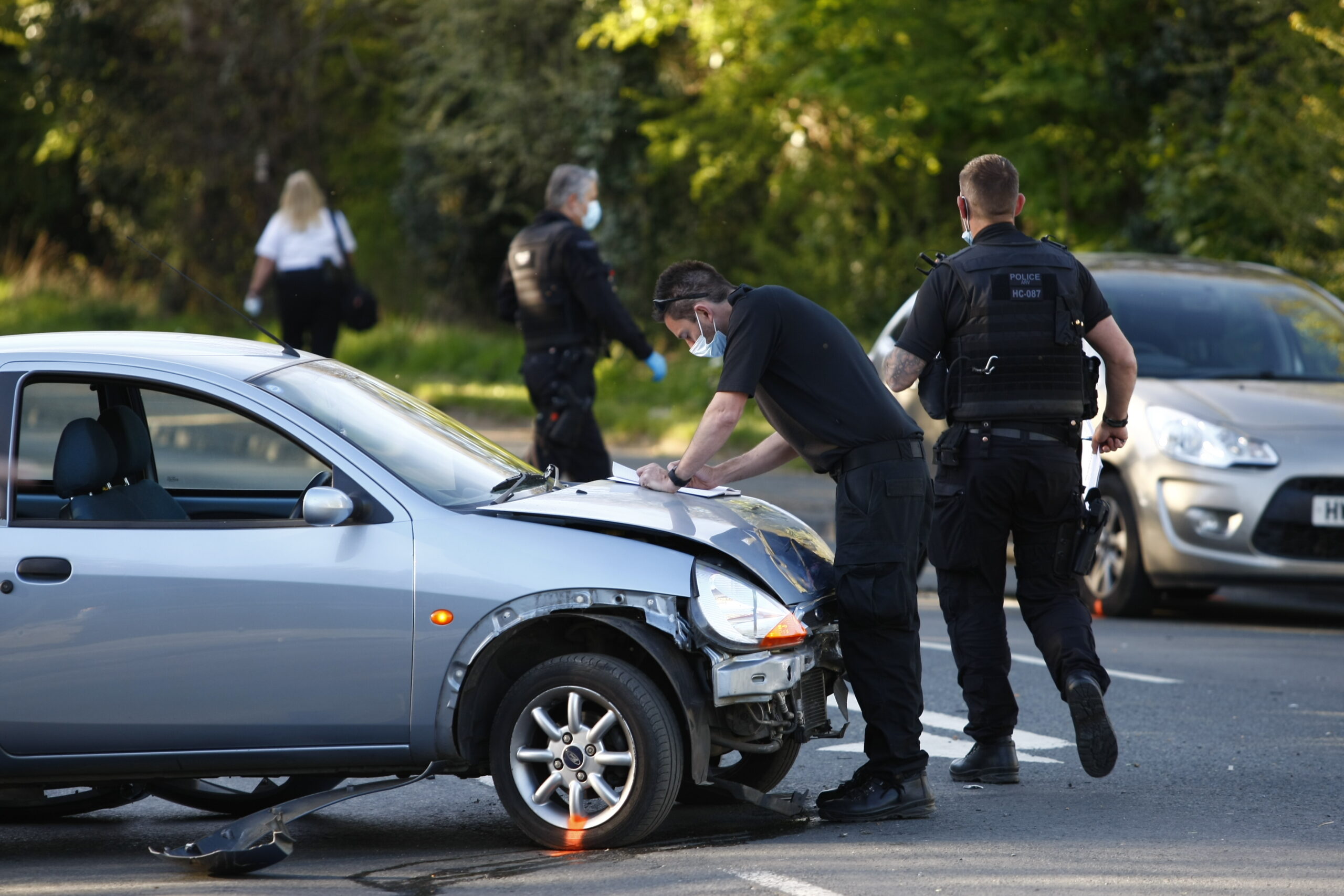 MOTORCYCLIST SERIOUSLY INJURED IN CRASH BETWEEN NEWPORT AND COWES