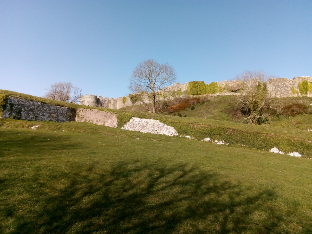 Carrisbrooke Castle ~ Photo Credit Maureen Taylor 2