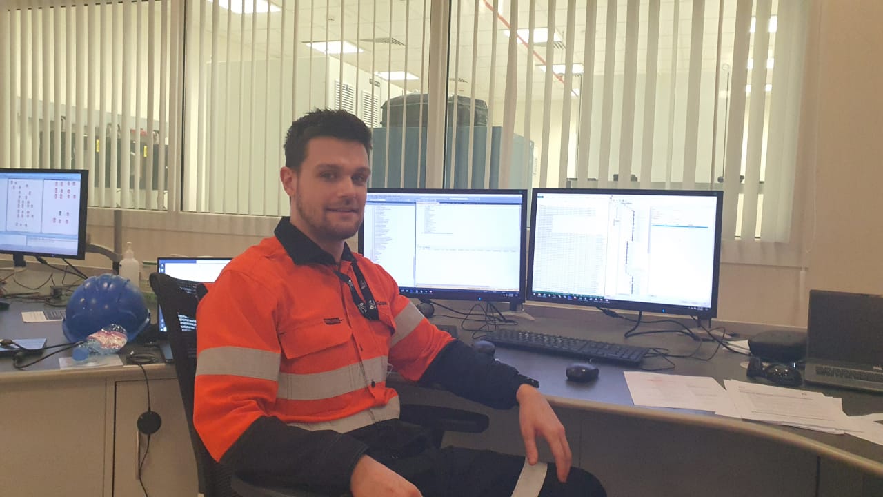 APPRENTICE RETURNS FROM OMAN AFTER ASSITING MAJOR OIL AND GAS COMPANY