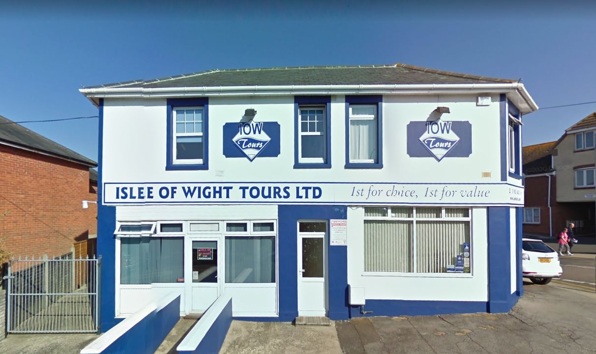 FORMER ISLE OF WIGHT TOURS OFFICES TO BECOME FLATS IN LAKE