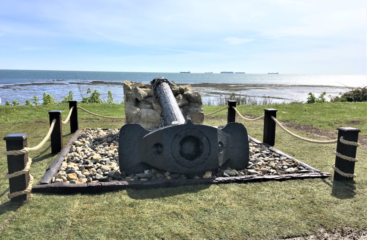New Anchor Memorial. Anchor From The Wreck Of The Empress Queen Lost Off Bembridge Ledge On 1st Feb 1916 Bembridge Coast Guard Green. ~ Photo Credit Elmer Keith