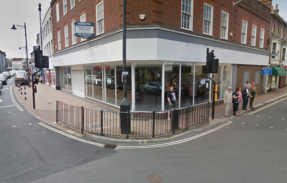 FORMER BRIGHTHOUSE BUILDING COULD BE TURNED INTO A CAFE BAR