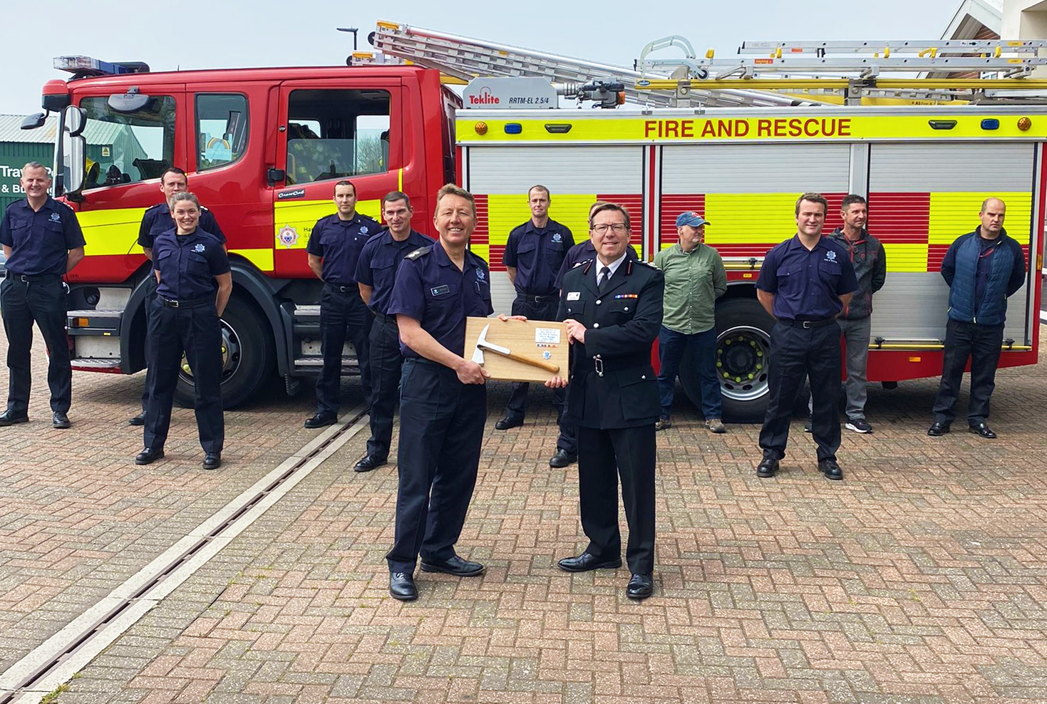 WATCH MANAGER KEV ELLIS RETIRES AFTER 33 YEARS’ SERVICE