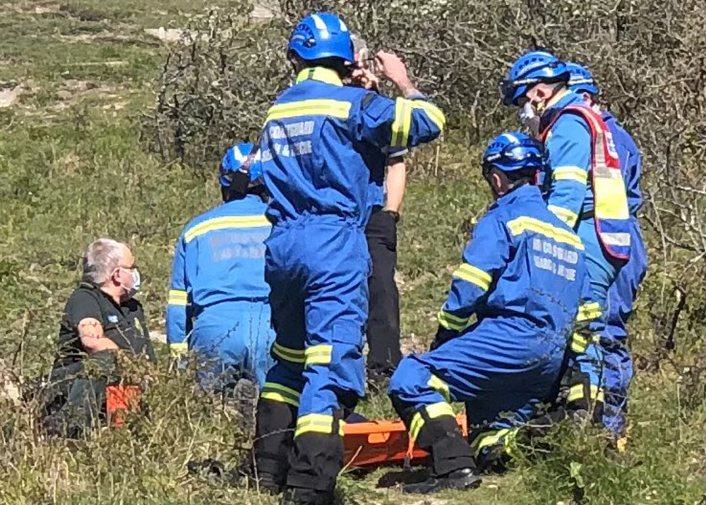 WOMAN WITH LEG INJURY EXTRICATED FROM BEAUTY SPOT ABOVE VENTNOR