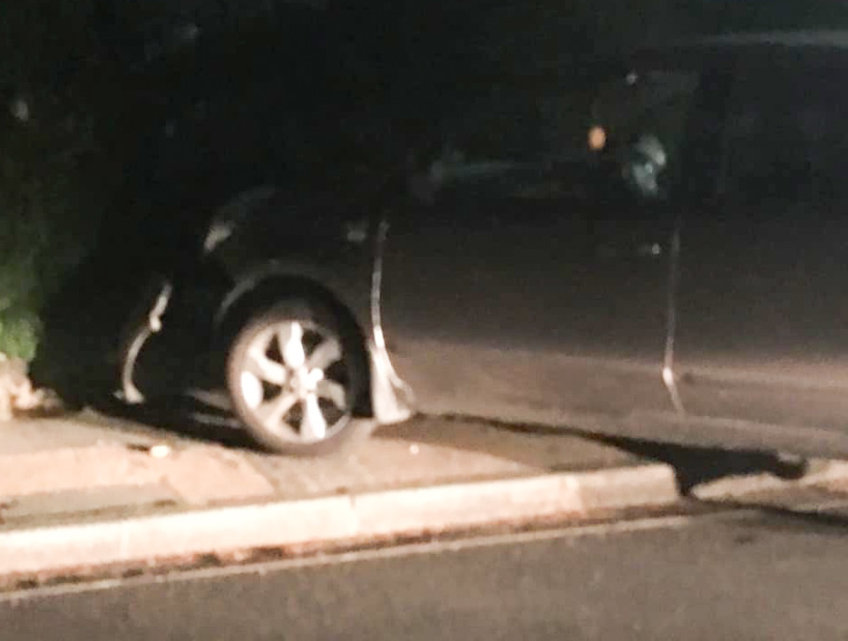 39-YEAR-OLD ARRESTED AND HOSPITALISED AFTER CRASHING INTO WALL