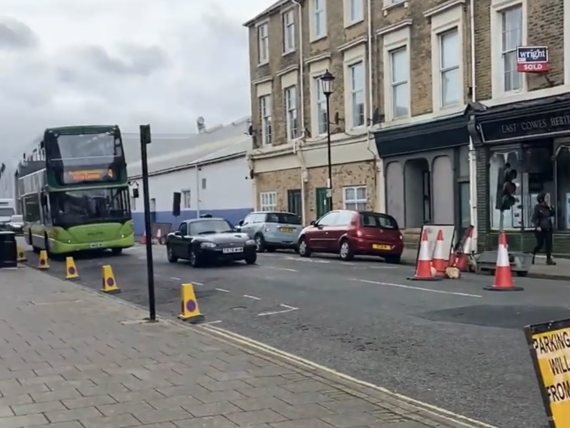 ISLANDERS ASKED TO SUPPORT EAST COWES BUSINESSES
