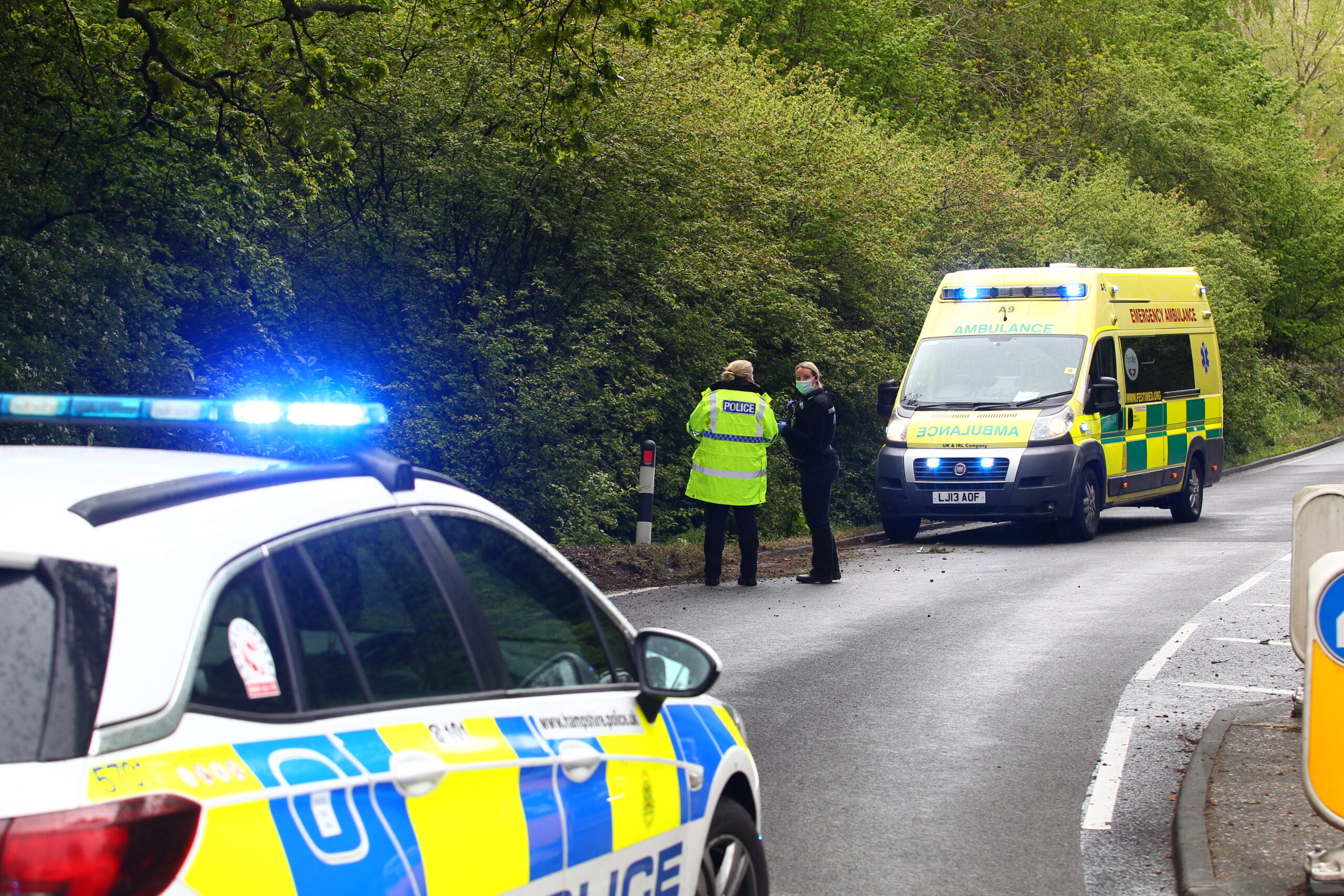 BIKER LEAVES ROAD AND CRASHES INTO TREES AT QUARR