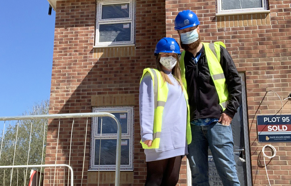 ISLAND COUPLE ‘ZOOM’ TO FIRST HOME AT ST GEORGE’S GATE