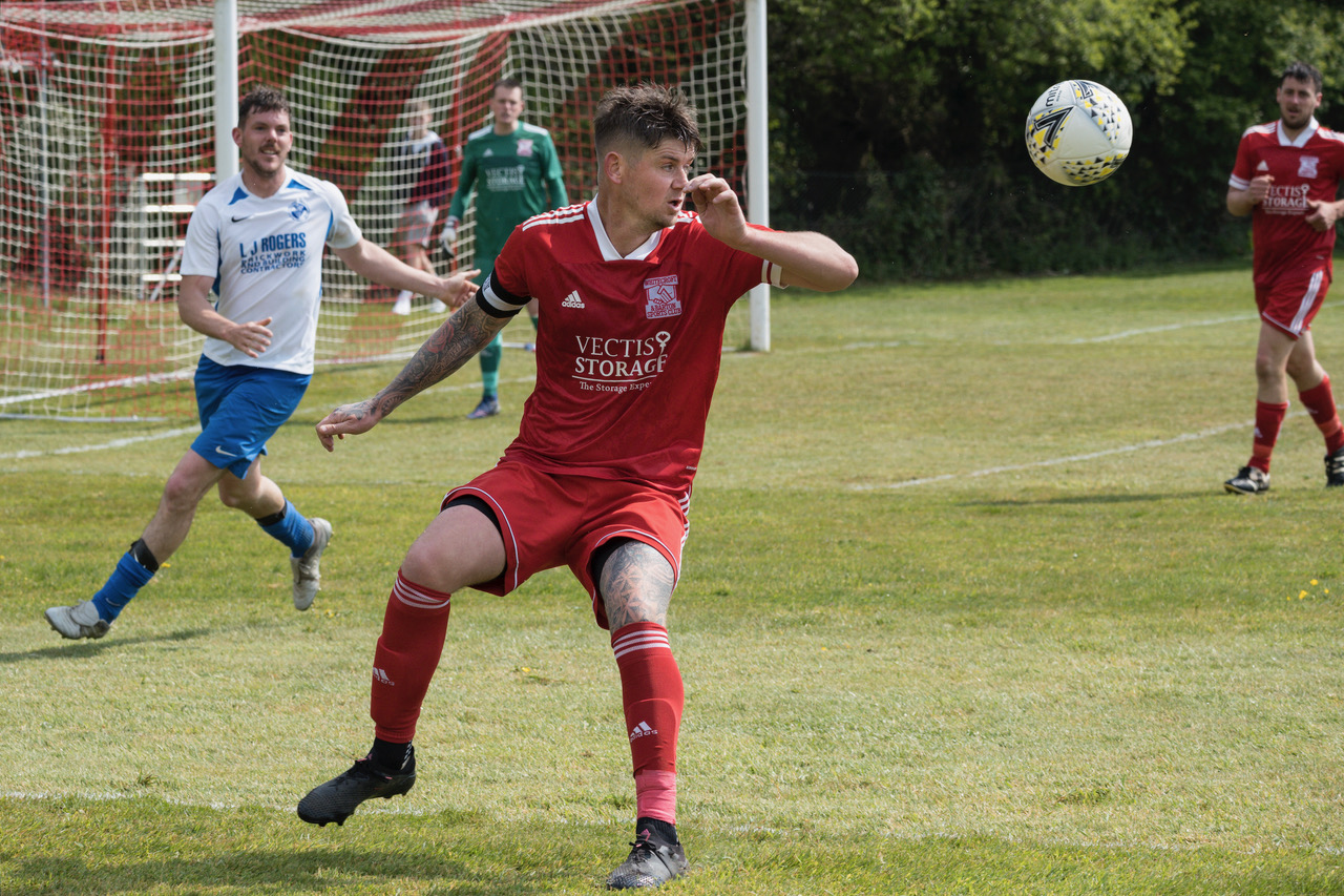 CHAMPIONS WHITECROFT & BARTON EDGE CLOSER TO RETAINING DIVISION 1 TITLE