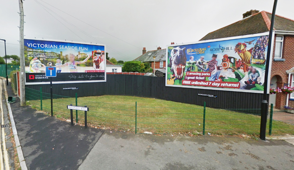 ILLUMINATED BILLBOARD PLANS FOR PROMINENT SITE IN SANDOWN