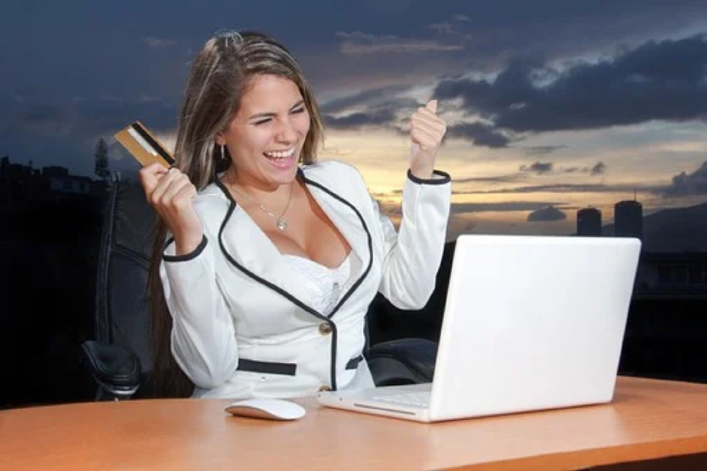 UNDERSTANDING THE PURPOSE OF A BUSINESS CREDIT CARD