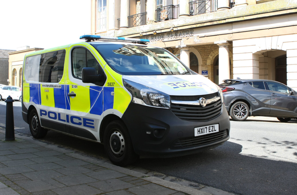 POLICE RAID RYDE THEATRE IN SEARCH FOR CLASS A DRUGS
