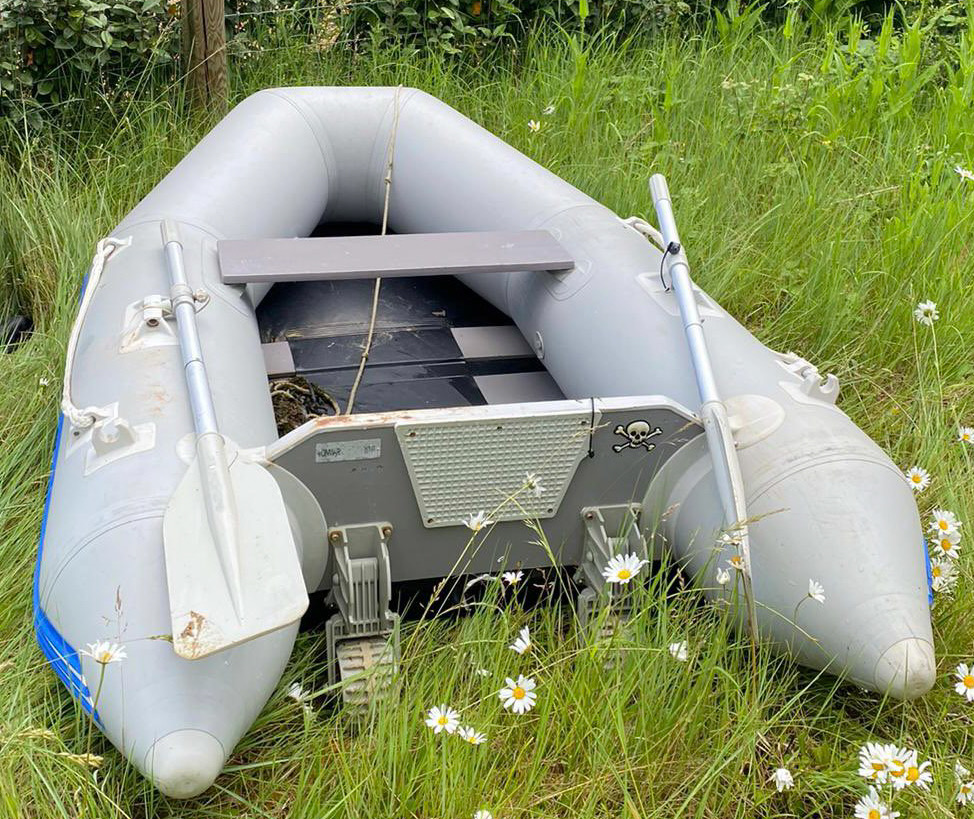 DRIFTING TENDER PROMPTS COASTGUARD INVESTIGATION NEAR FISHBOURNE
