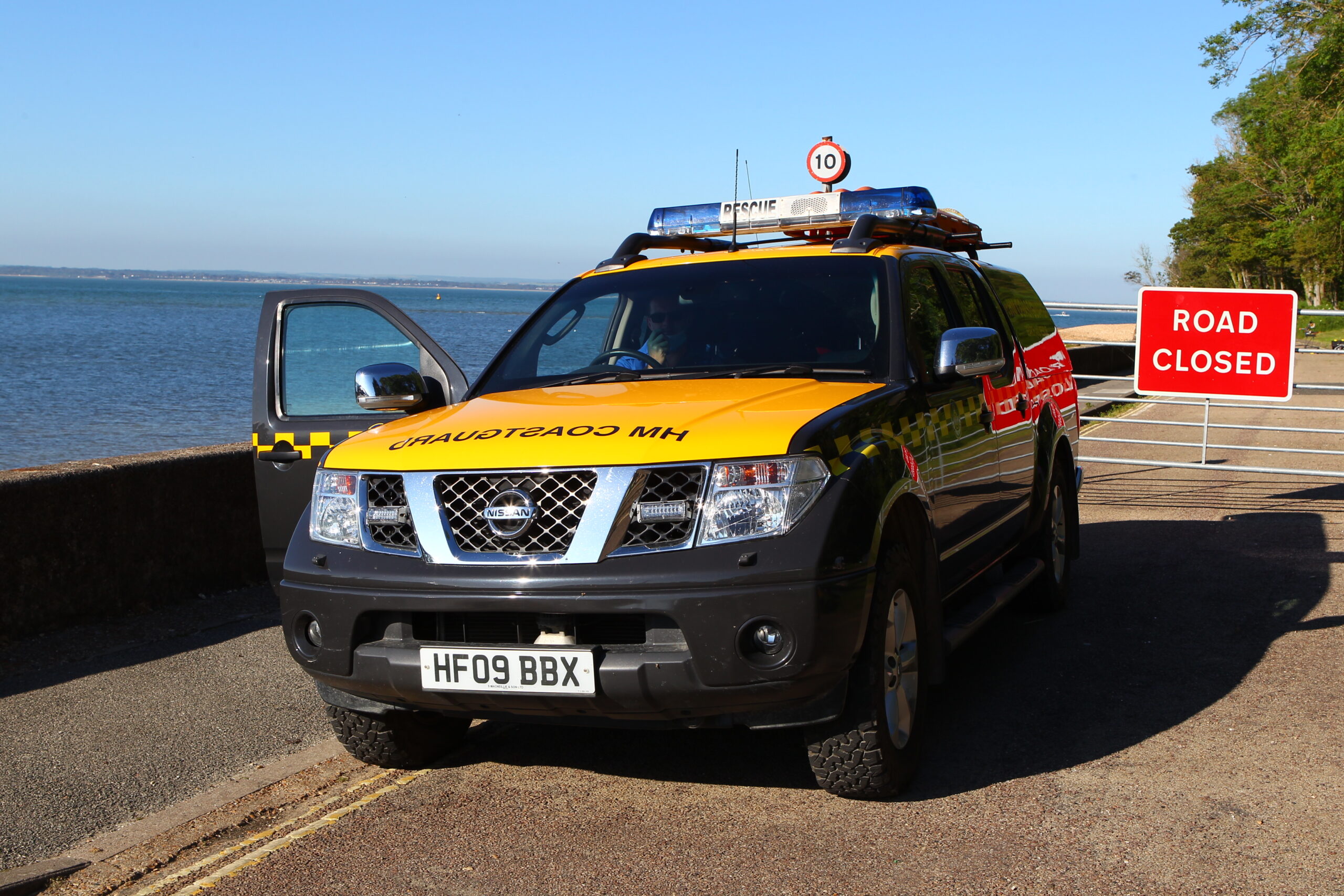 COASTGUARD INVESTIGATE SUSPECTED ORDNANCE AT EAST COWES