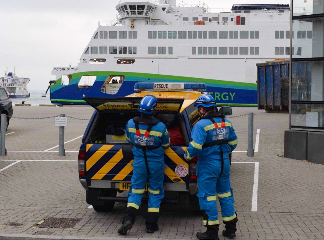 INTOXICATED MAN ARRESTED AFTER THREATENING TO JUMP FROM WIGHTLINK FERRY
