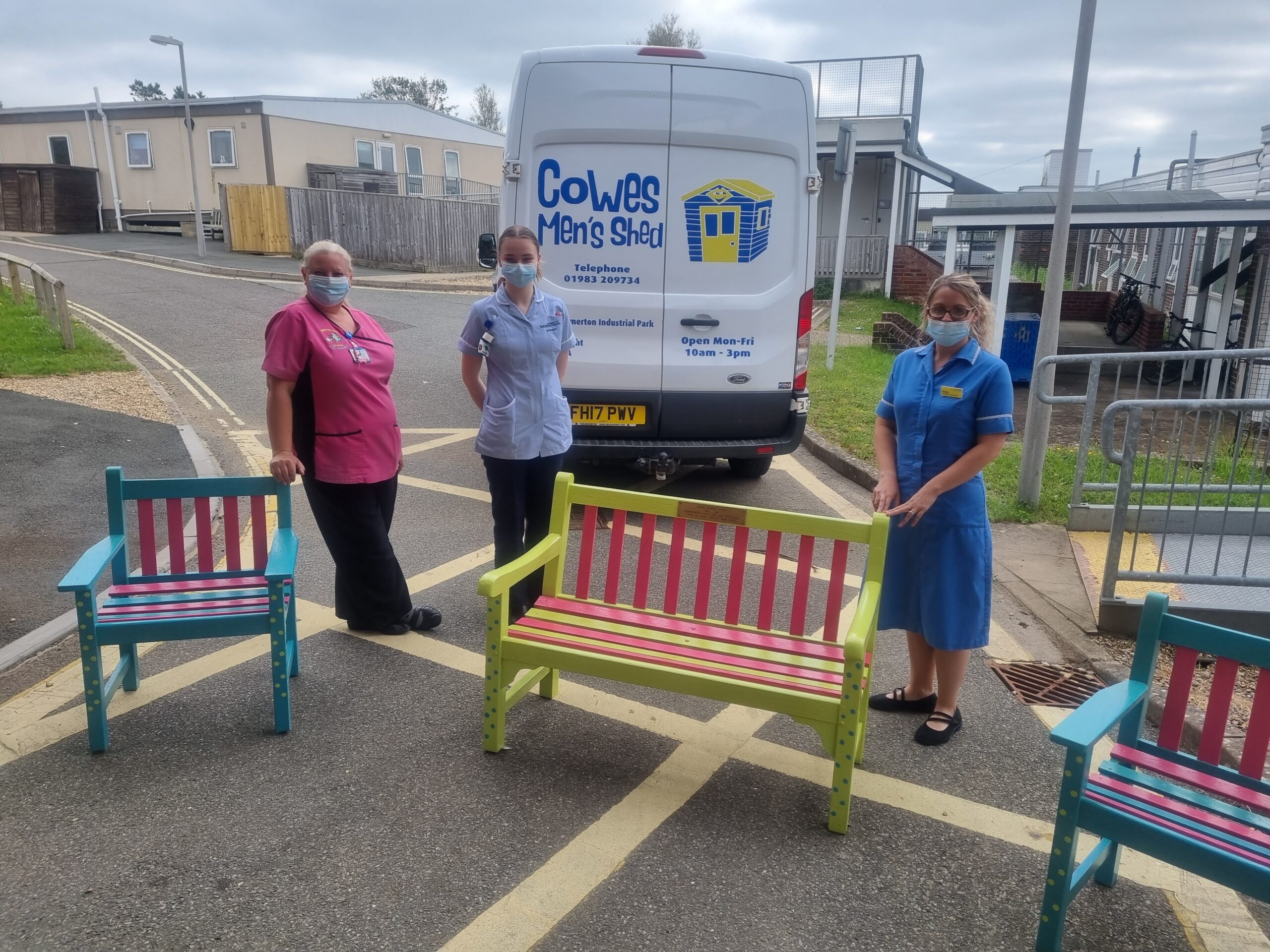 CHILDREN’S WARD GARDEN RECEIVES BOOST FROM MEN IN SHEDS