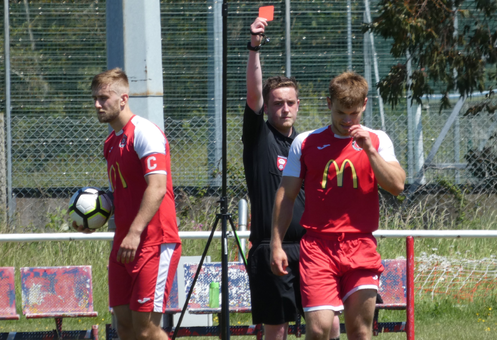 BRADING TOWN RESERVES FALL AT THE FINAL HURDLE